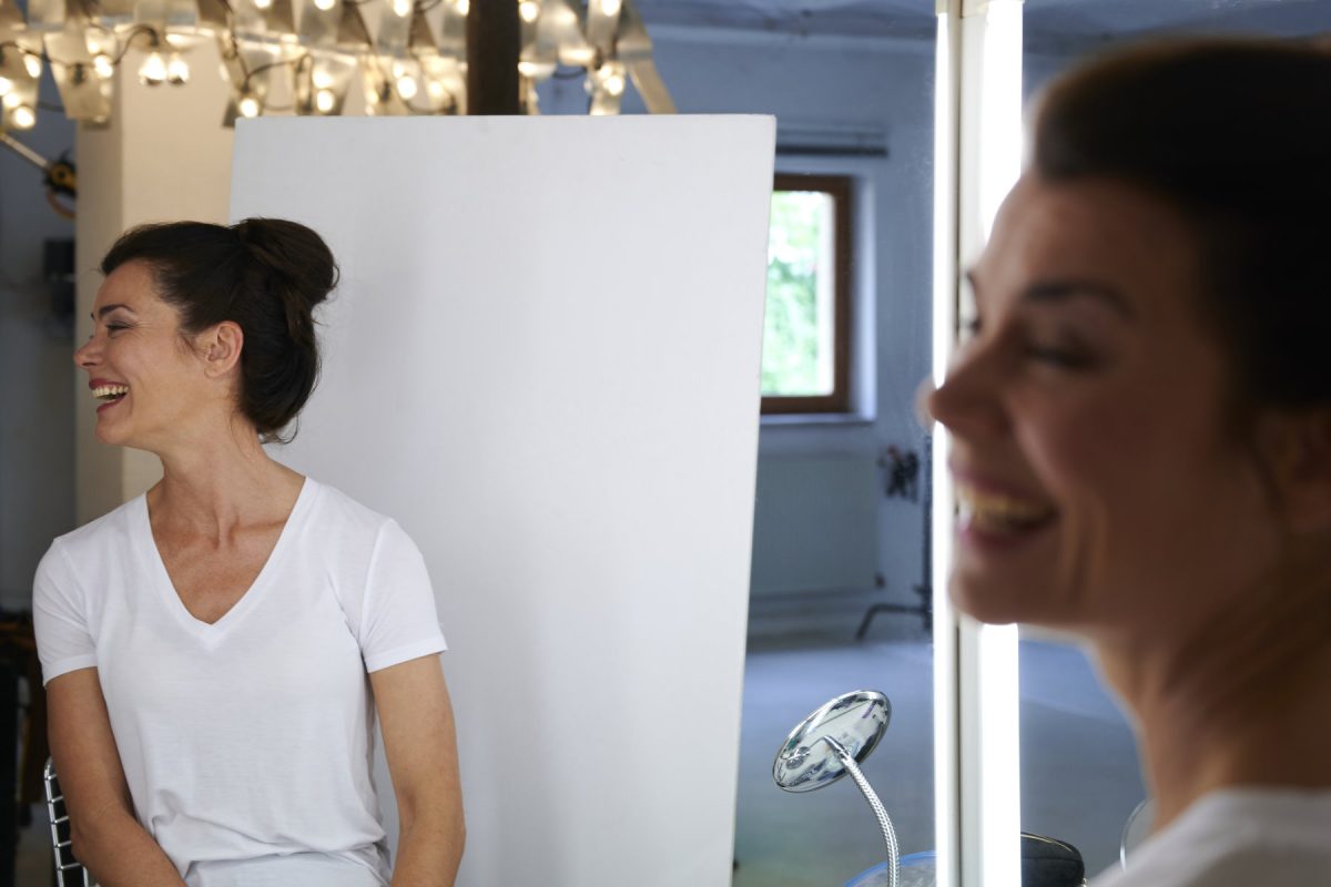 Nicola Tiggeler Neue Fotos online MR Management